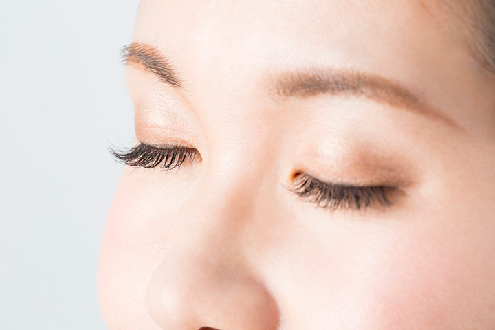 逆さまつ毛（さかさまつげ）とは？