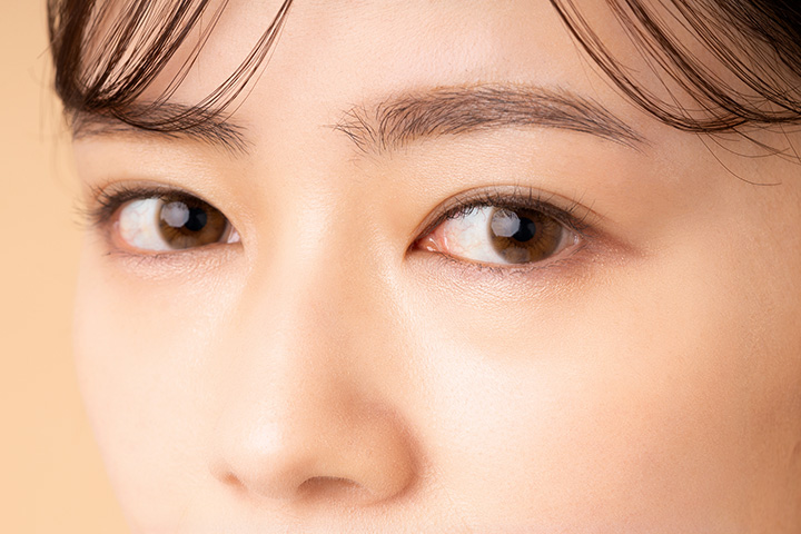 二重整形術埋没法とは?