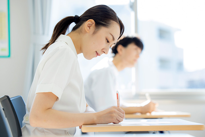 ハイフは手軽である一方、安全性への管理が重要な治療です